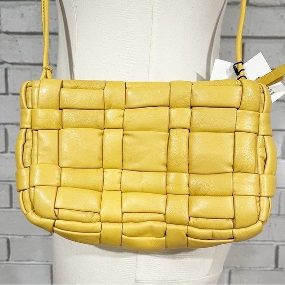 Zara Women’s Leather Yellow Quilted Crossbody‎ - Picture 3 of 6